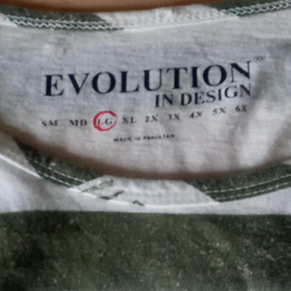 Tee - Picture 5 of 5